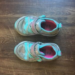 Stride Rite Toddler Sneakers | Size 5.5M